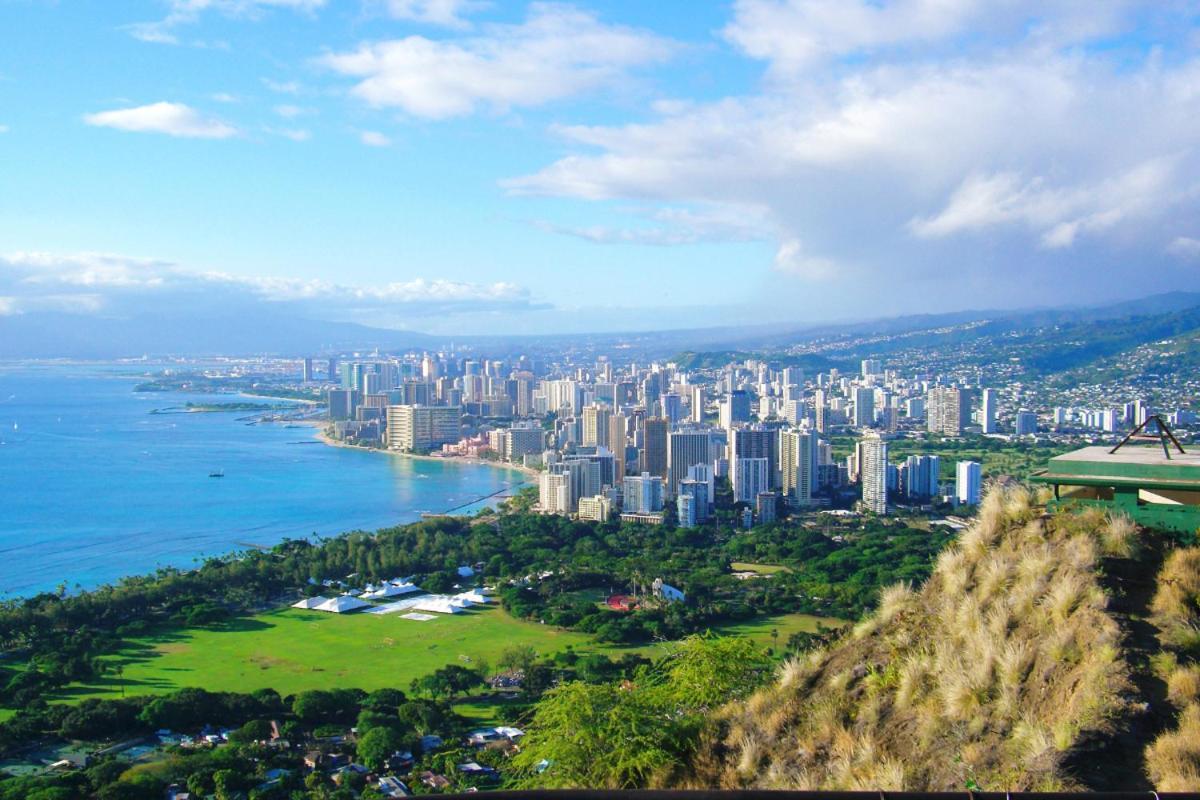 Ocean & Diamond Head Views - Near Beach - Parking! Honolulu Esterno foto